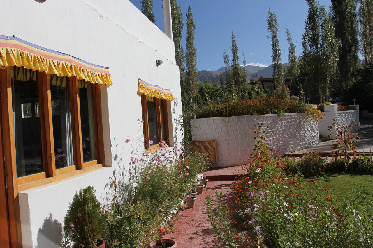 Hotel Jorchung Leh Buitenkant foto